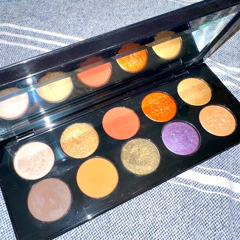 Iconic Pat McGrath Mothership VI Matte and Pigmented Shimmers Midnight Sun